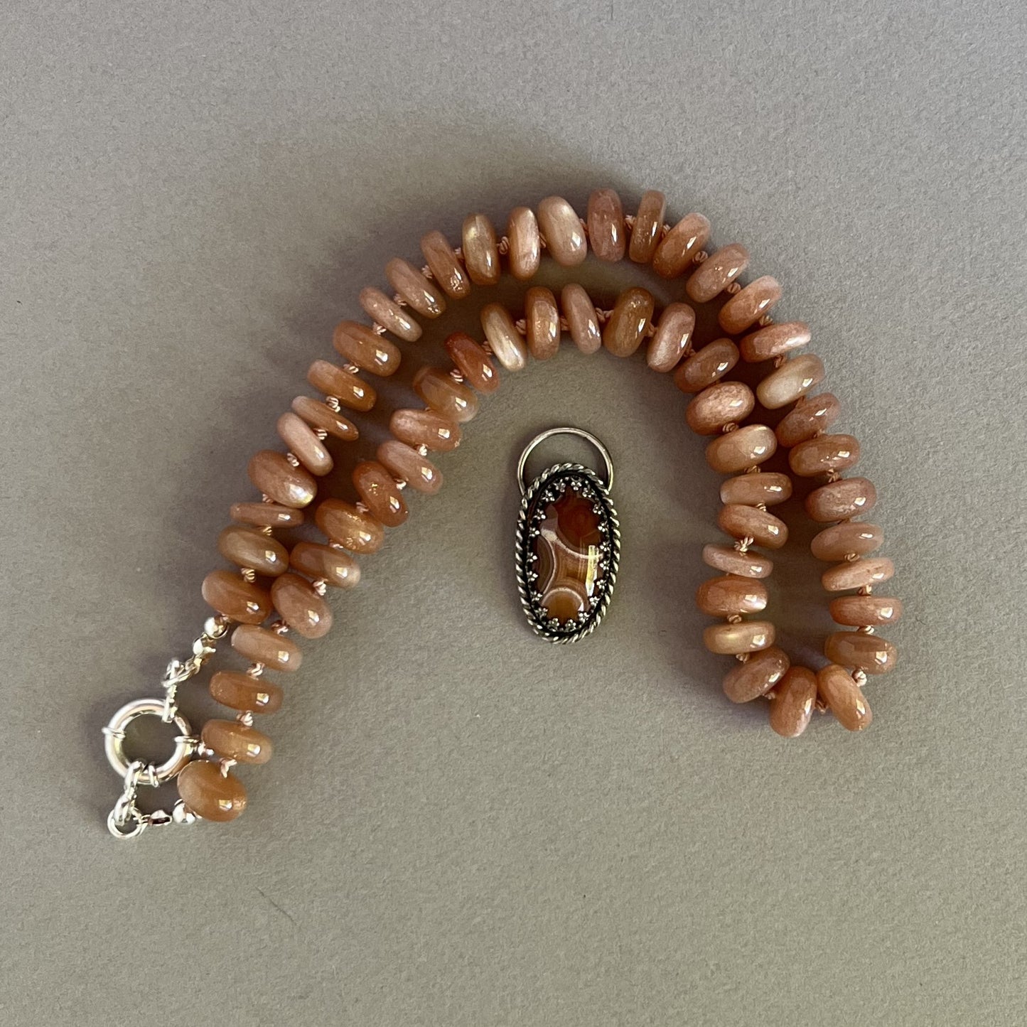 Agua Nueva Agate Pendant